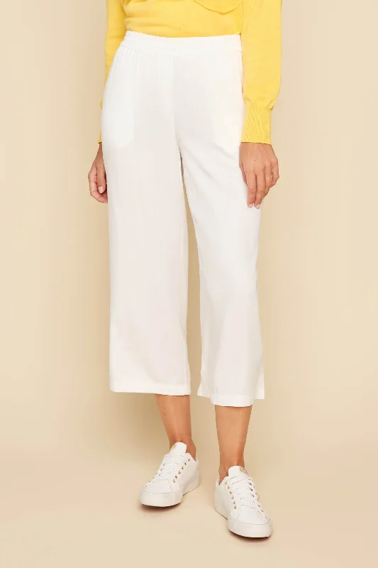 Renuar Woven Crop Pant R8117-E2142-5526 White Chic Checkered Pants Chic Checkered Pants Renuar Woven Crop Pant R8117-E2142-5526 White Chic Checkered Pants Chic Checkered Pants