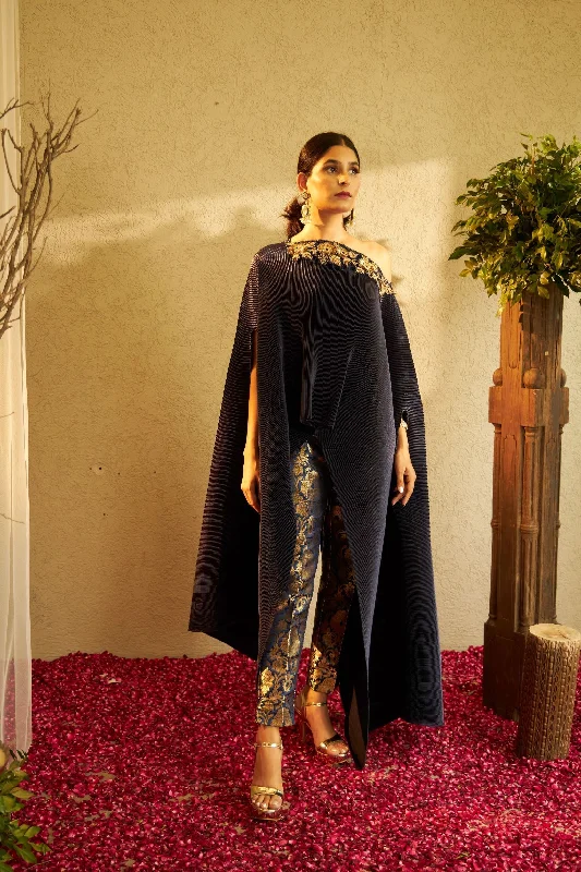 Divine Embroidered Cape with Brocade Pants - Blue Casual Skinny Fit Pants Casual Skinny Fit Pants Divine Embroidered Cape with Brocade Pants - Blue Casual Skinny Fit Pants Casual Skinny Fit Pants