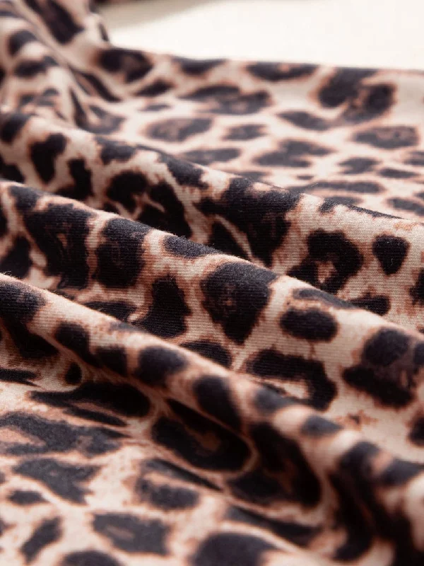 High-Waisted Leopard Print Palazzo Pants Trendy Wide-Legged Trousers Trendy Wide-Legged Trousers