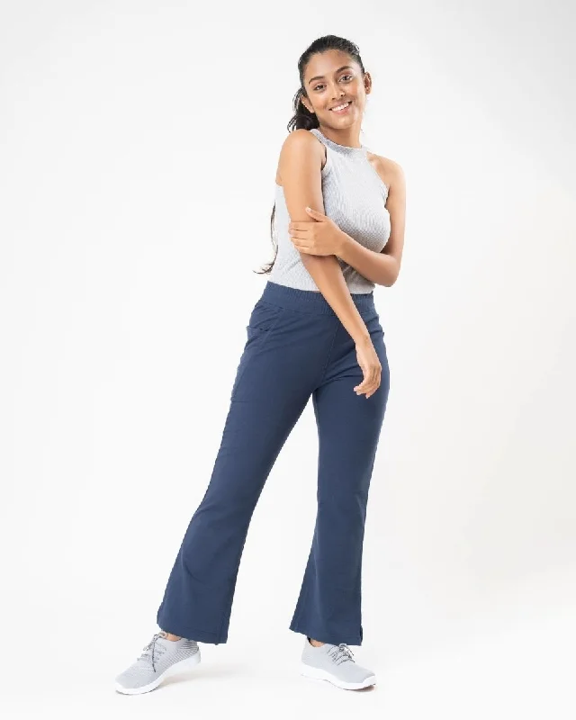 100% Organic Cotton Blue Flared Bottom Athleisure Pant For Women Classic Straight-Leg Pants Classic Straight-Leg Pants 100% Organic Cotton Blue Flared Bottom Athleisure Pant For Women Classic Straight-Leg Pants Classic Straight-Leg Pants