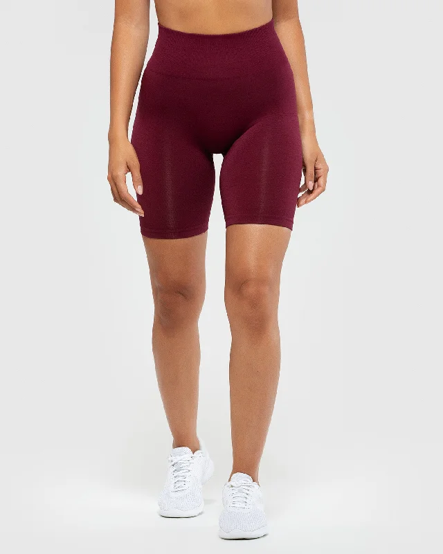 Define Scrunch Seamless Cycling Shorts | Dark Cherry