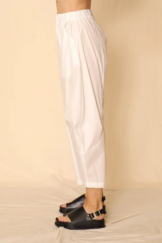 Kellie Pant - 9K8815